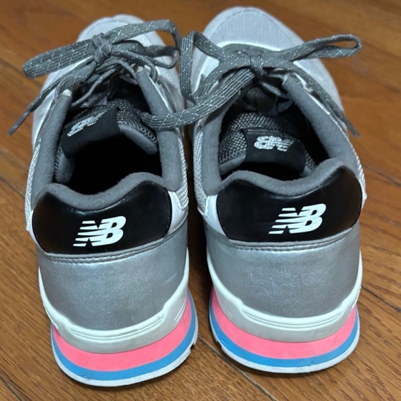 New Balance Gray and White Sneakers with Colorful Sole - Picture 3 of 4